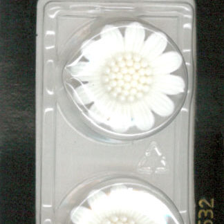 Button - 1532 - 20 mm - White - Flower - by Dill Buttons of Amer