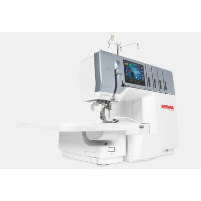 Bernina - L860 - Serger - Machine