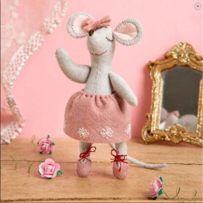 Corinne Lapierre - Wool Mix Felt Craft Mini Kit - Little Mouse The Ballet Dancer