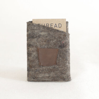 Thread Theory Designs - Digital Pattern - The Card Wallet - Image 2